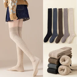 Nuevos calcetines de Invierno para mujer, medias gruesas y cómodas de felpa, cálidas, hasta la rodilla, delgadas, negras y Beige, por encima de la rodilla