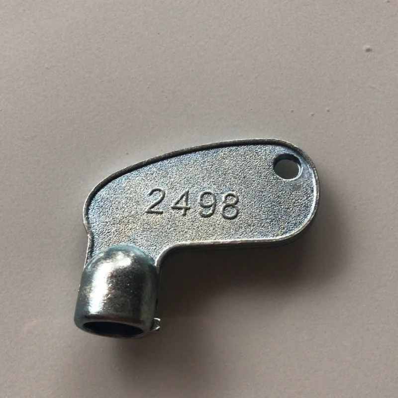 

Applicable2498Key of Construction Machinery 8-94402498