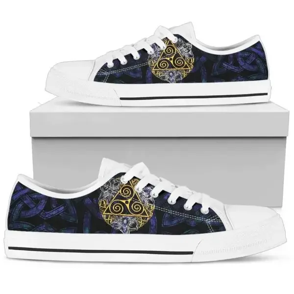 Keltyczny Triskelion z kwiatami żonkili Irlandzki Dzień Świętego Patryka Mężczyzna Kobieta Jakość Niskie płócienne buty Moda Casual Board Shoes