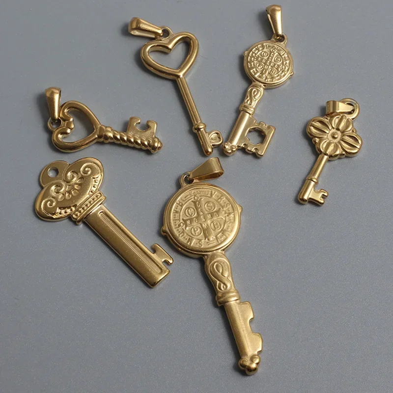 

5PCS/Lot Personality Key Heart Flower Pendant Charm Gold Stainless Steel DIY Jewelry Findings For Women Necklace Making No Chain