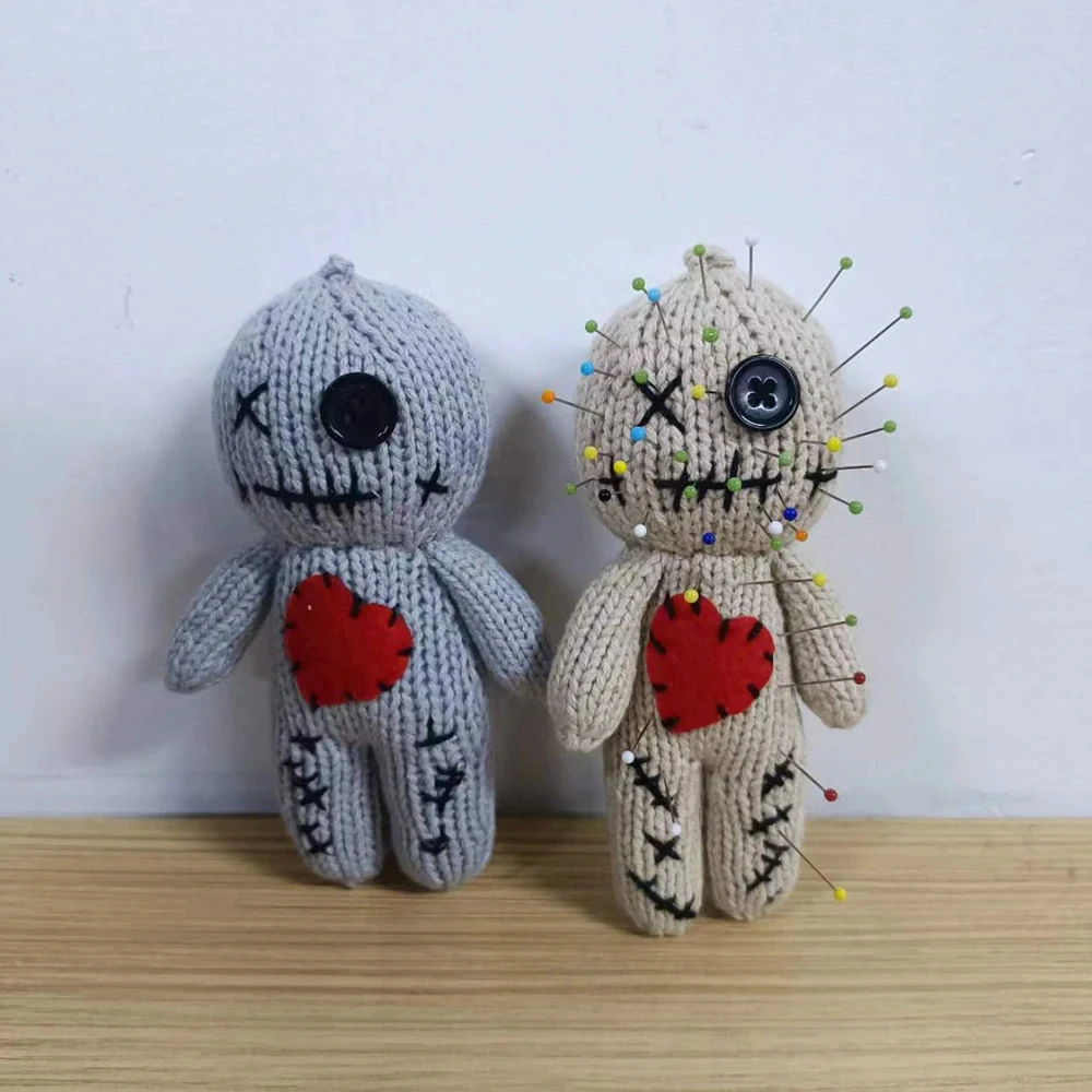 Creepy Voodoo Doll with 50pcs Pins Scray Voodoo Dolls Majic DIY Halloween Scary Ghost Plush Pin Horror Unique Funny Props