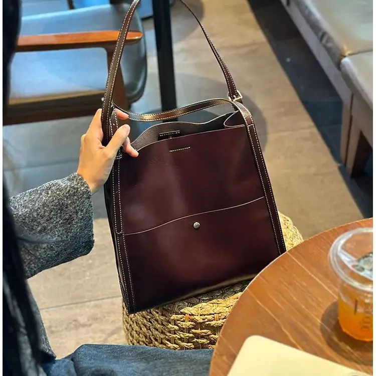 Tote Bag Women Large Capacity Commuter Cowhide Women Bags Hundred Cowhide Shoulder Bags Bucket Bags Soft