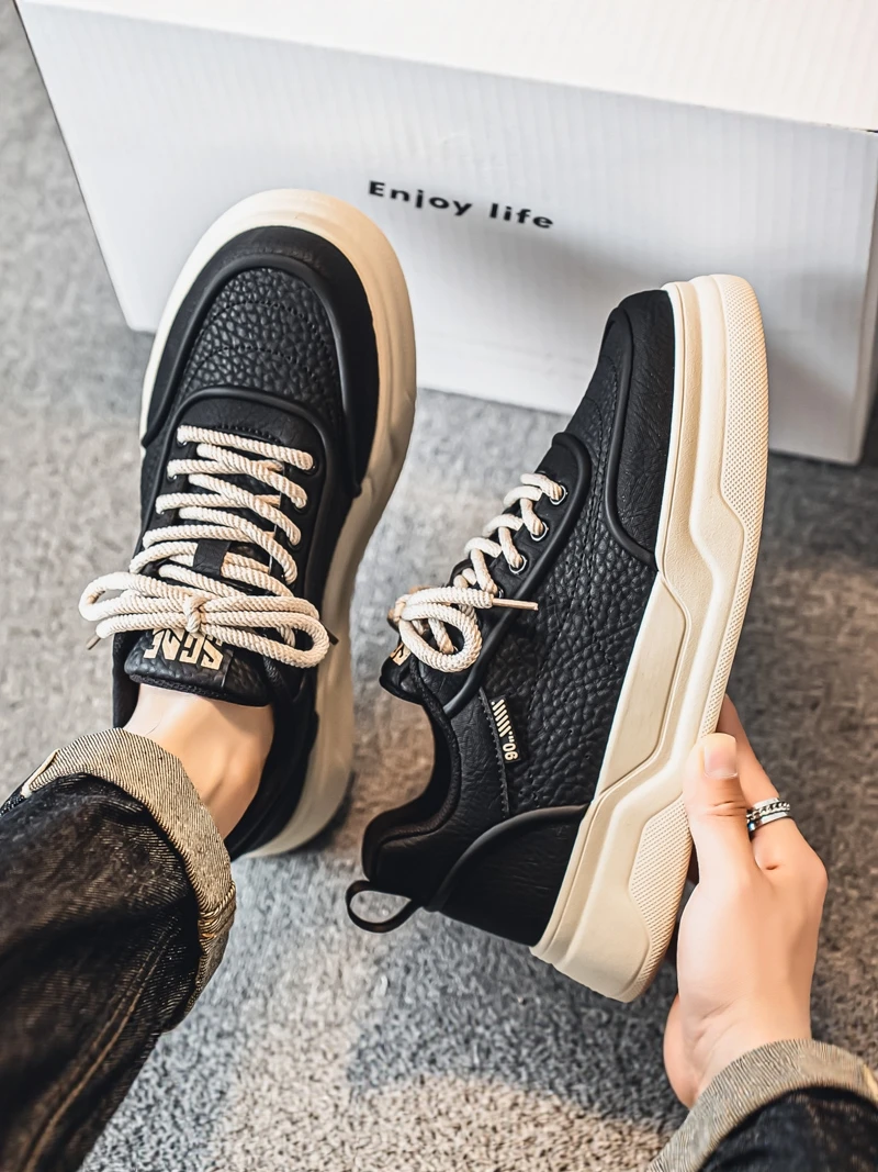 Men's Casual Work Shoes 2026 New Style Lightweight Black Slip-On Sports Increase Anti-Slip Trendy Shoes Breathable Mesh Inner