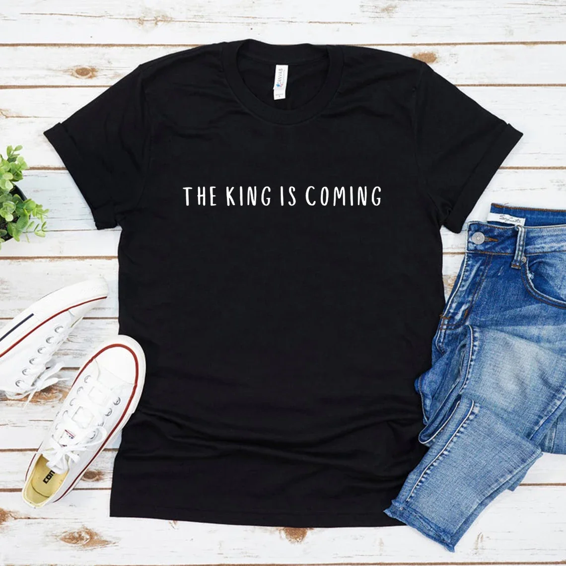 

The King Is Coming T-Shirt Christian Apparel Jesus Is King Tshirt Faith Clothing Women Casual Short Sleeve Tees Christian Gift