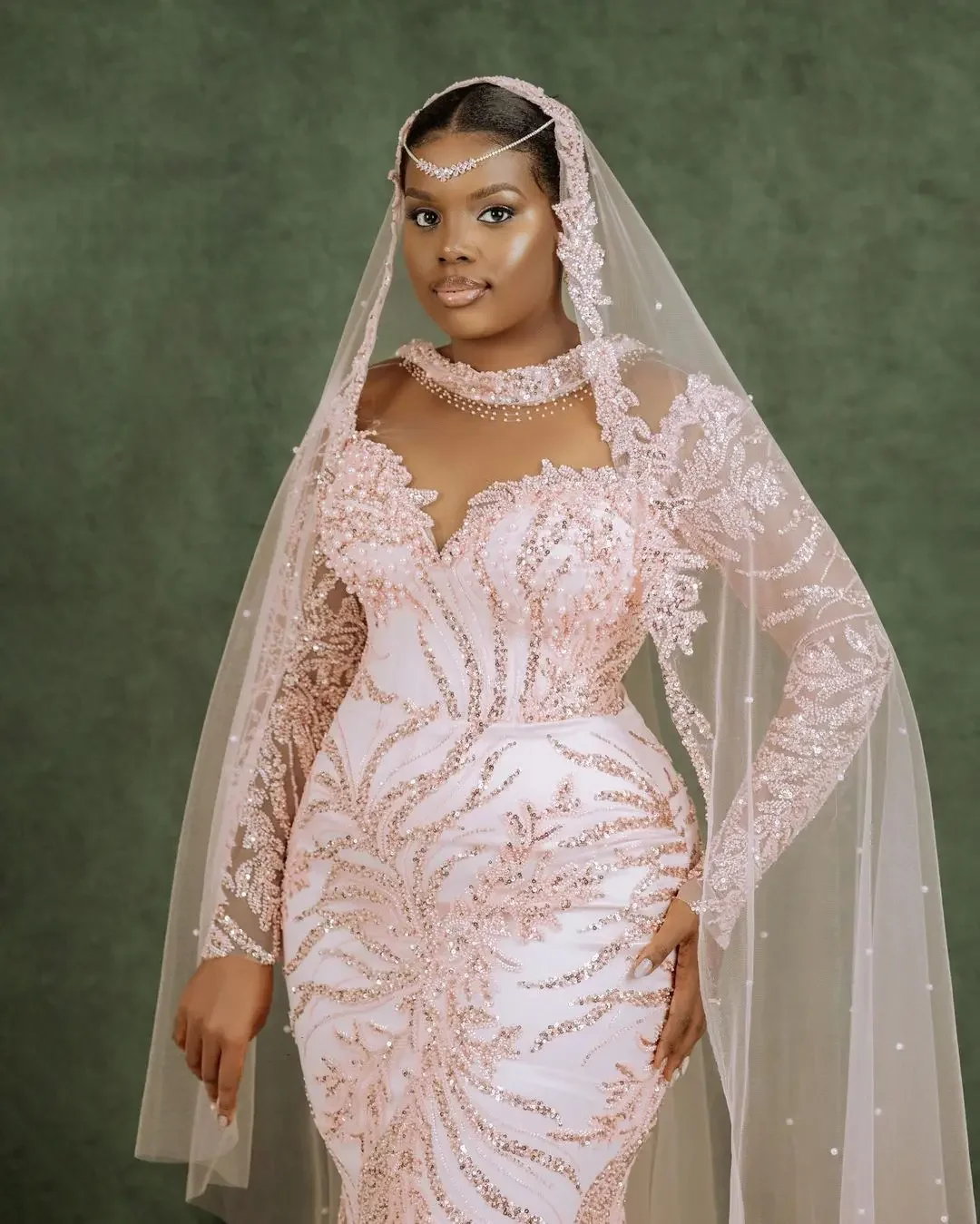ชุดแต่งงานผ้าลูกไม้เงาแบบแอฟริกัน ไซส์ใหญ่ สำหรับผู้หญิง ชุดราตรีงานเลี้ยง ชุดออกงานหรูหราประดับลูกปัดสีชมพู ชุดเจ้าสาวแบบแอฟริกัน