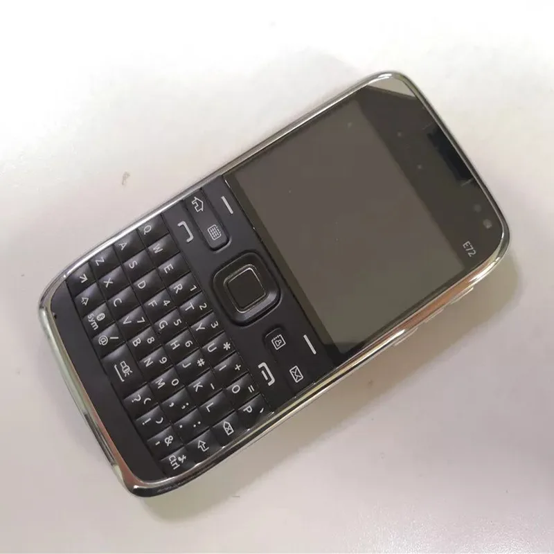 Nokia E72 straight full keyboard classic nostalgic backup music phone for students and the elderly