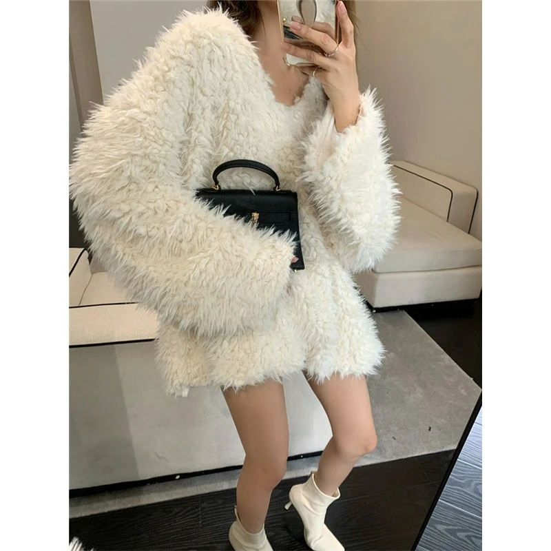 

Белая женская куртка-пуловер на осень и зиму 2025 года, новый свободный топ в ленивом стиле