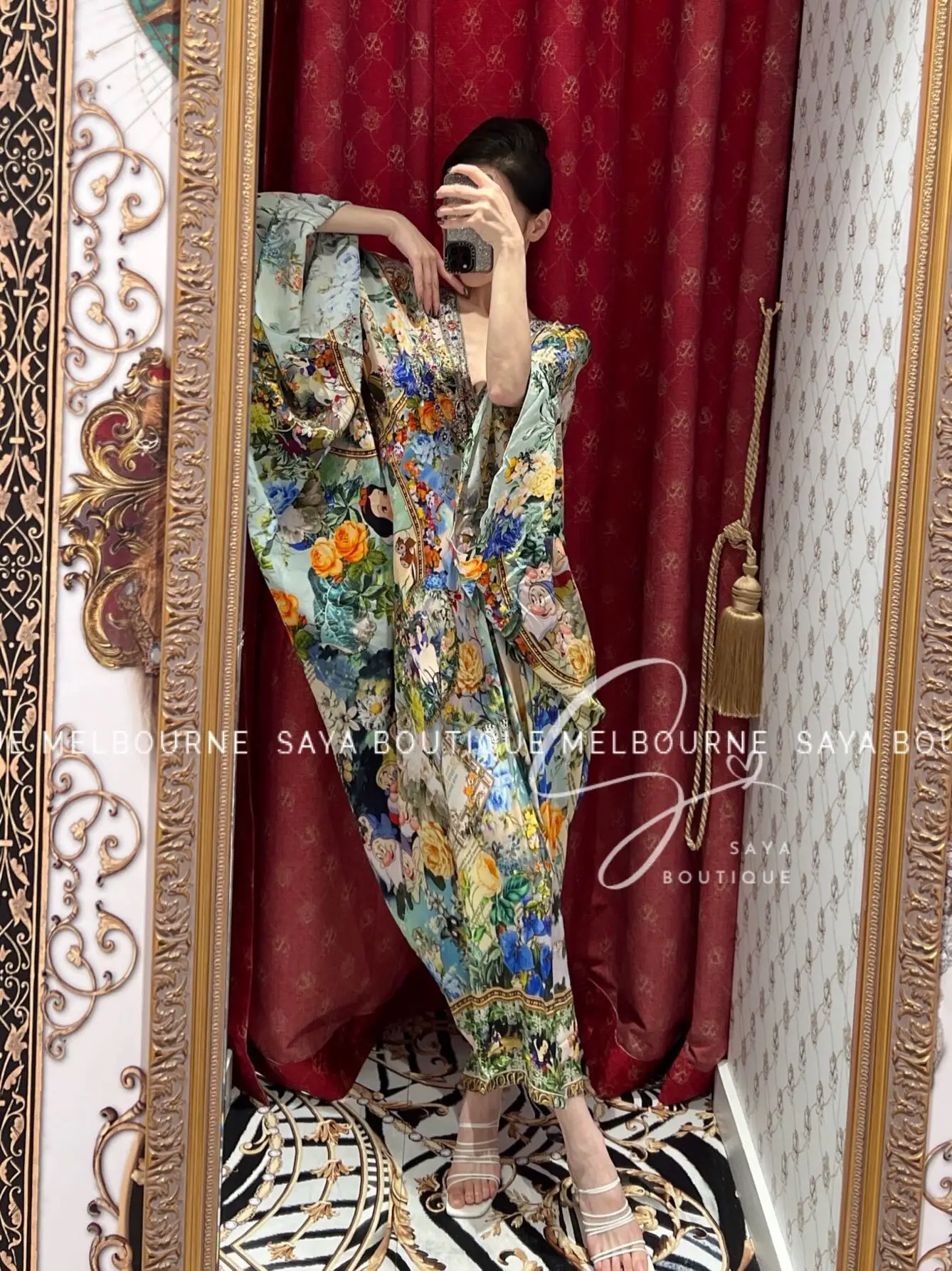 

Silk inlaid diamond Snow White vacation mulberry silk printed French retro style fairy flower long dress