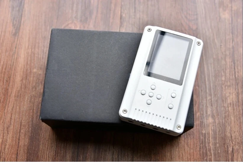 Used Lossless DSD Music Player Built-in Headphone Amplifier High Fidelity Portable Audio Player