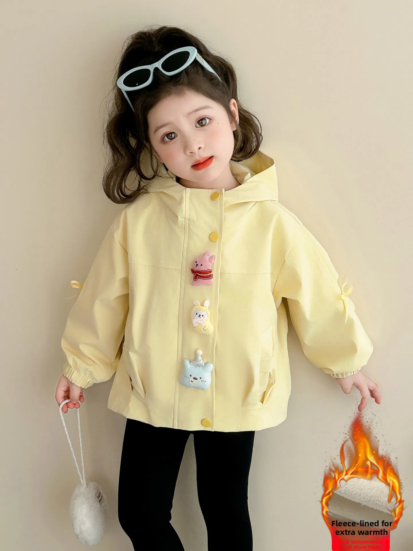 女の子用冬用コットンジャケット、漫画デザイン、フード付き、保温性、ファッショナブル、多用途、カジュアル、ロング丈、ジッパー付き