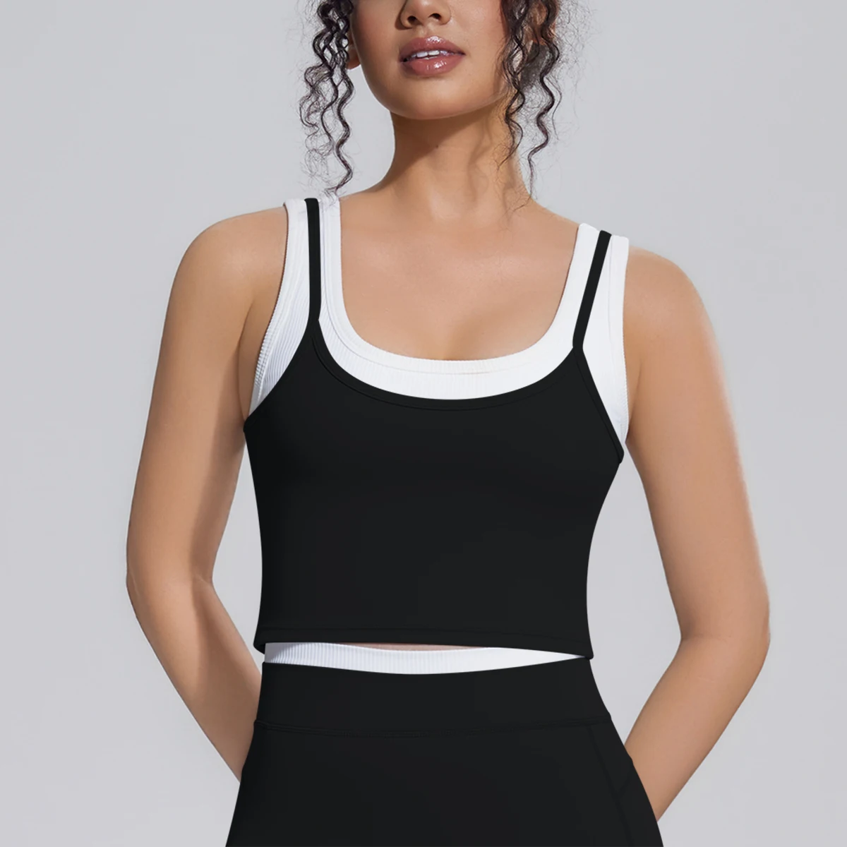 Naked Feel Schöner Rücken Yoga-Top für Frauen Stoßdämpfendes Lauf-Yoga-Tanktop mit Brustpolster Farbblockierendes Workout-Top – Detail 6