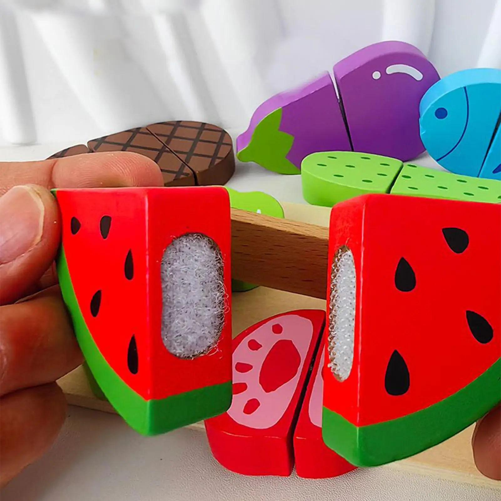 لعبة قطع الفاكهة للأطفال ألعاب تقطيع الخضروات الخشبية المغناطيسية للطعام مجموعة قطع المنزل ألعاب تعليمية مونتيسوري