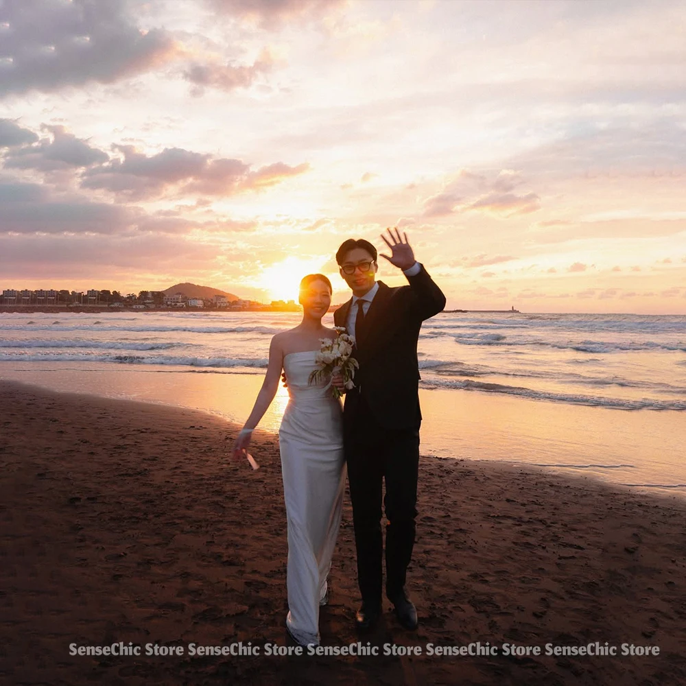 Vestidos de novia de lujo 2025, vestido de novia de sirena elegante sin mangas sencillo de Corea para mujer, impresionante vestido de recepción personalizado