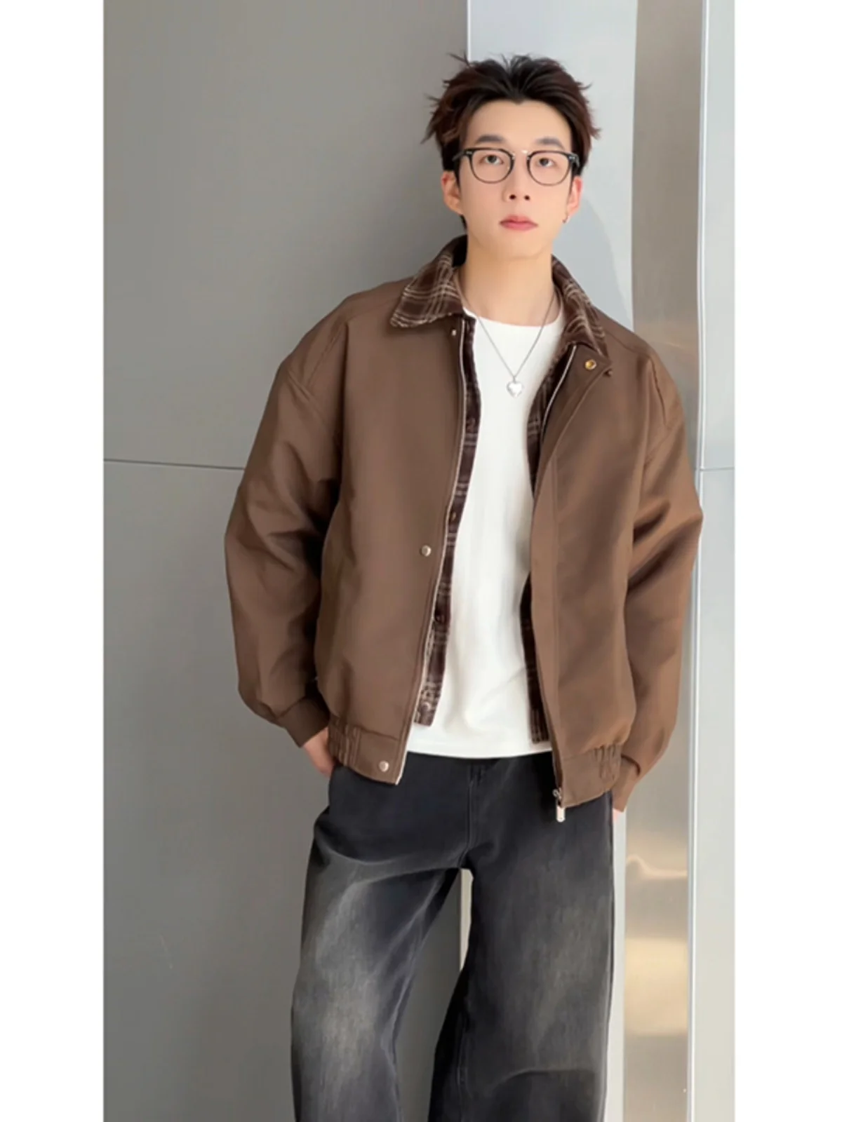 

Мужская демисезонная куртка American Barn в стиле пэчворк с отложным воротником, имитация двухслойности, в клетку, для работы и повседневной носки