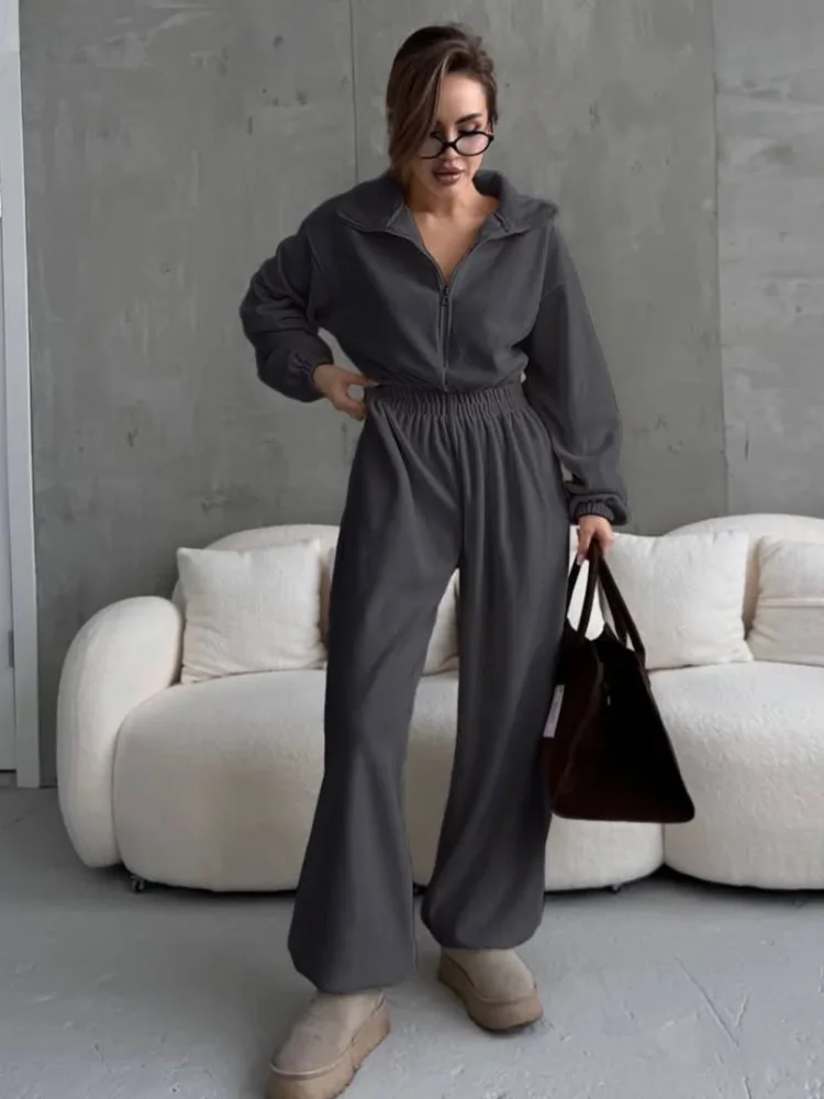 

Women Solid Full Sleeve Hooded Jumpsuit Chic V-neck Zipper Elastic Waist Loose Long Jumpsuits 2026 Spring Autumn Daily Wears