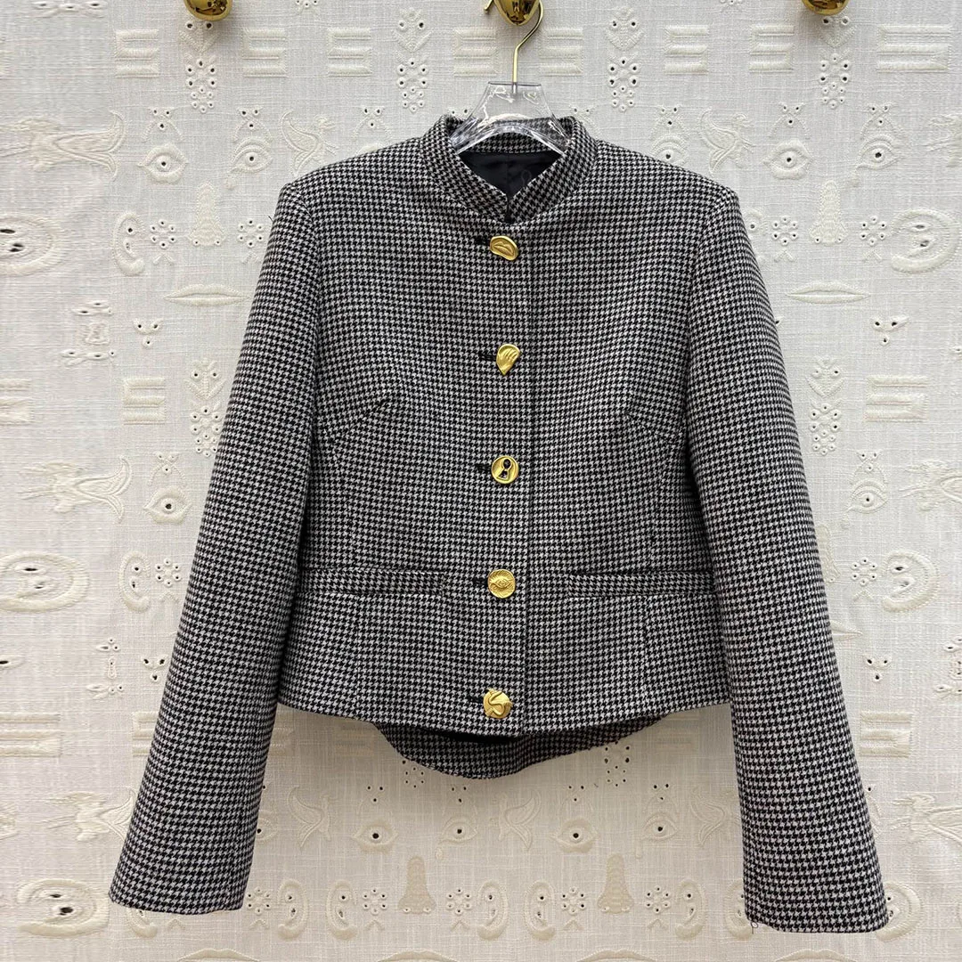 

Новинка 2025 года, осенняя винтажная тканая дизайнерская куртка с узором «гусиные лапки», женская повседневная куртка с воротником-стойкой и длинными рукавами, золотыми пуговицами