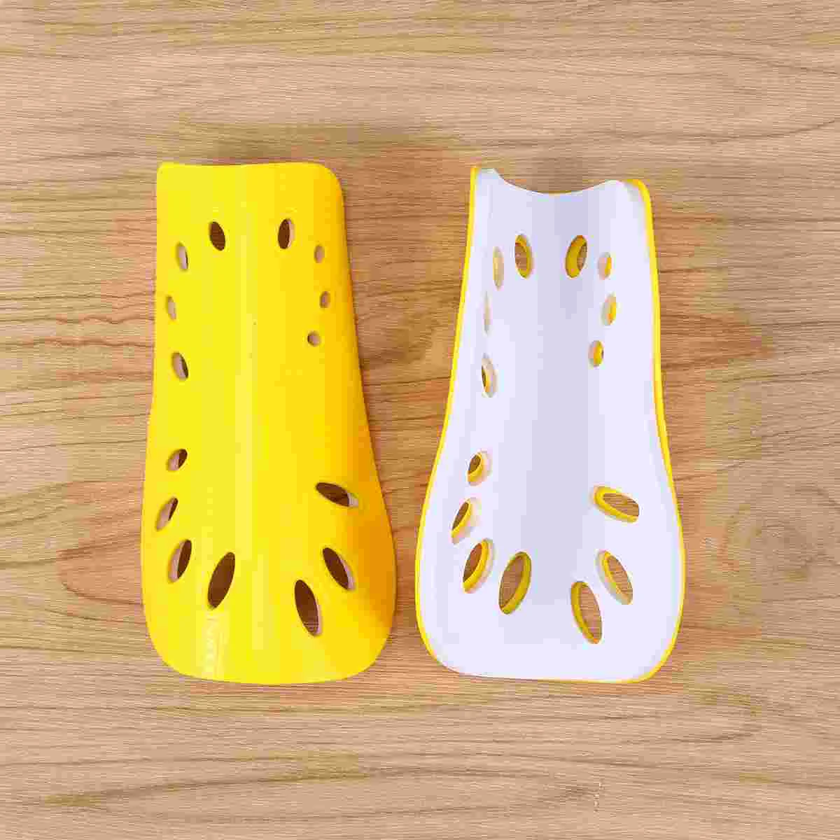 Shin Guards Pads Soccer Protector Shoes for Men Football Accessories Tennis Protection Canilleras