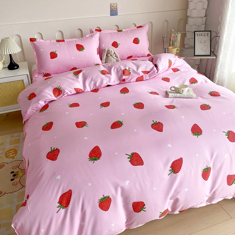 Solstice Bedding Set Duvet Cover Pillowcase Bed Flat Sheet Set Pink Strawberry Pattern Printing Quilt Cover Bed Linens Queen