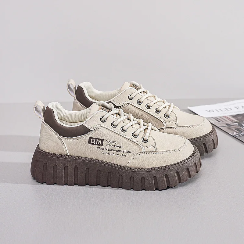 2025Herbst Weiße Schuhe Neue Koreanische VersioninsSports laufen weibliche student dicken sohlen höhenvergrößernde lässige turnschuhe