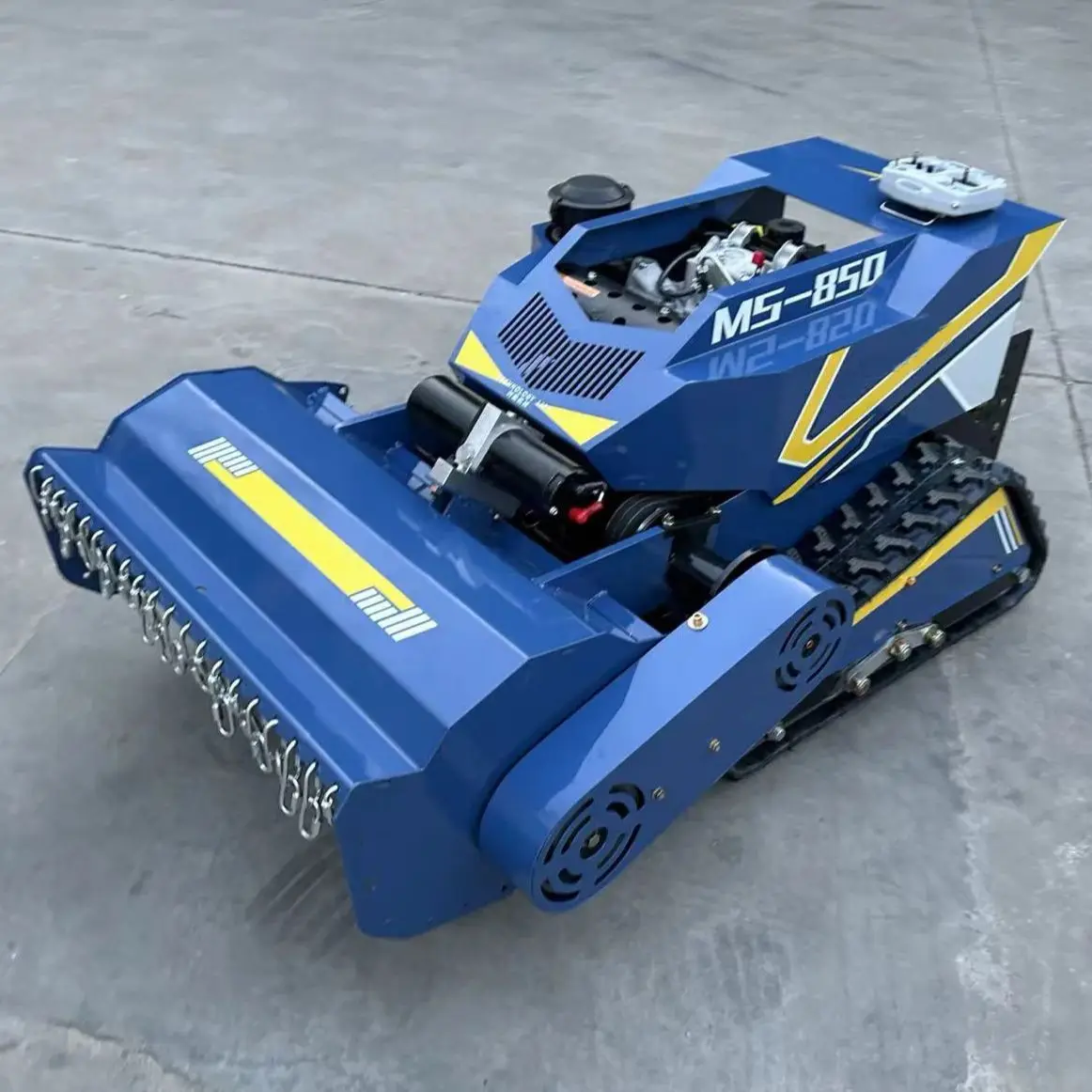 Diesel Engine Grass Cutting Machine High Power Remote Control Hydraulic Lift Lawn Mower Customized