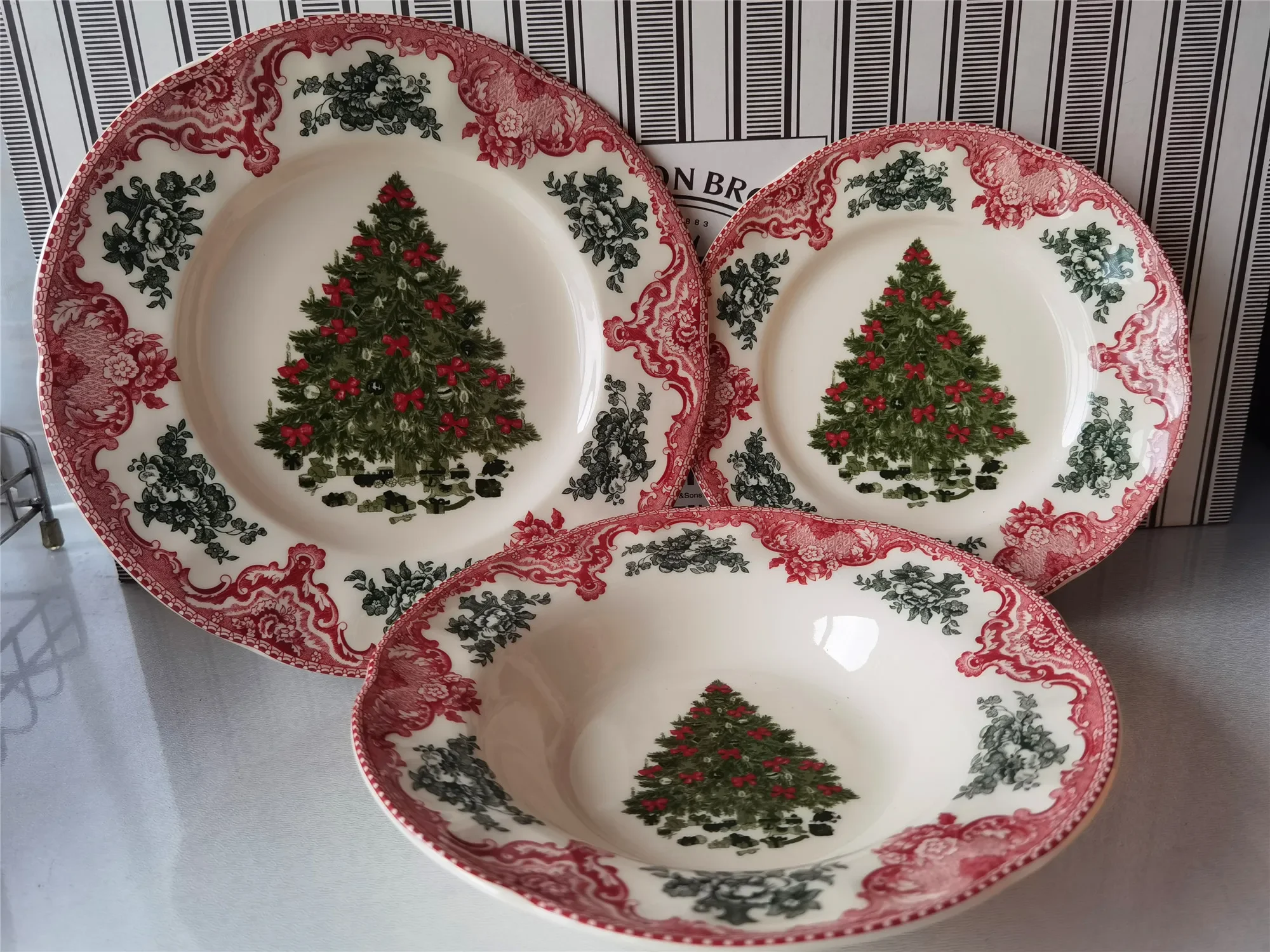 Hochwertige bone china europa ischen und amerika nischen grünen weihnachts baum serie steak teller frühstücks teller suppen teller