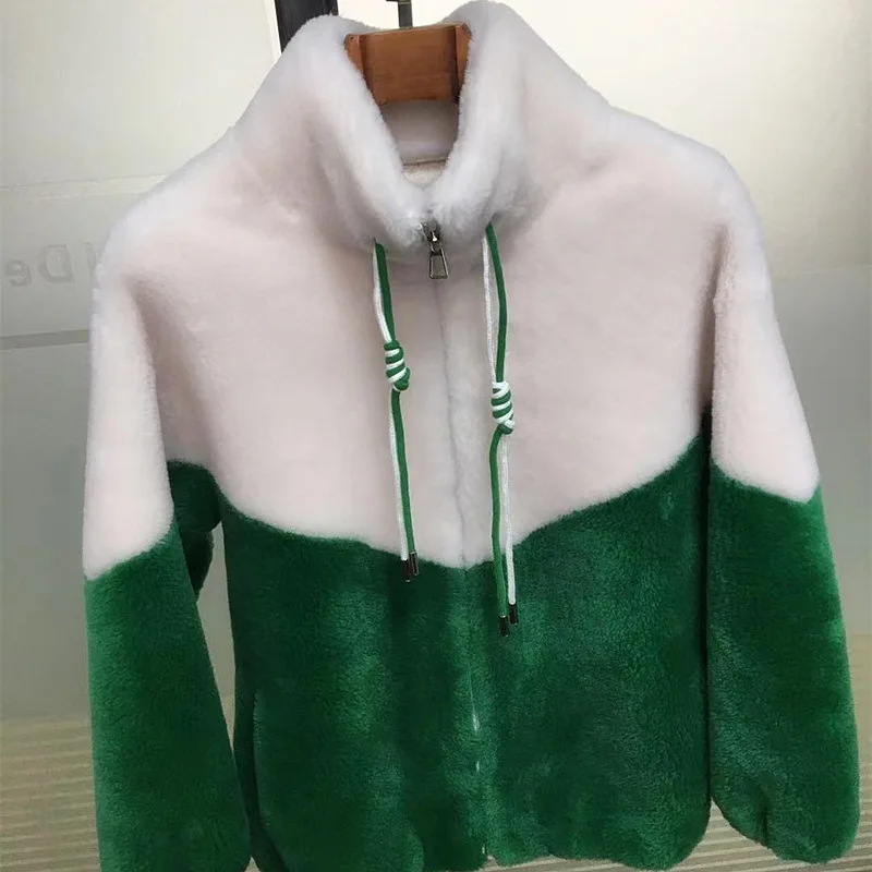 2024 Haining Fur Winter New Genuine Wool Sheep Shearing Coat for Women Lamb Fur and Fur Integrated Fur Coat for Women