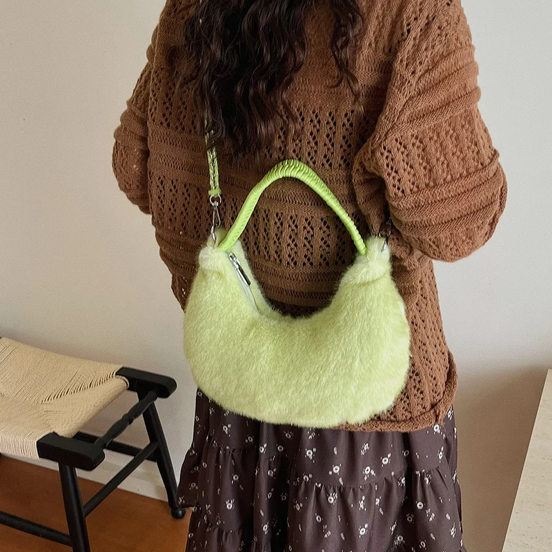 Halbmond-Design Lammwoll-Handtasche Clutch für Damen 2026 Winter Weiche Flauschige Handtasche Halbkreis-Plüsch-Umhängetasche Bolsa – Detail 20