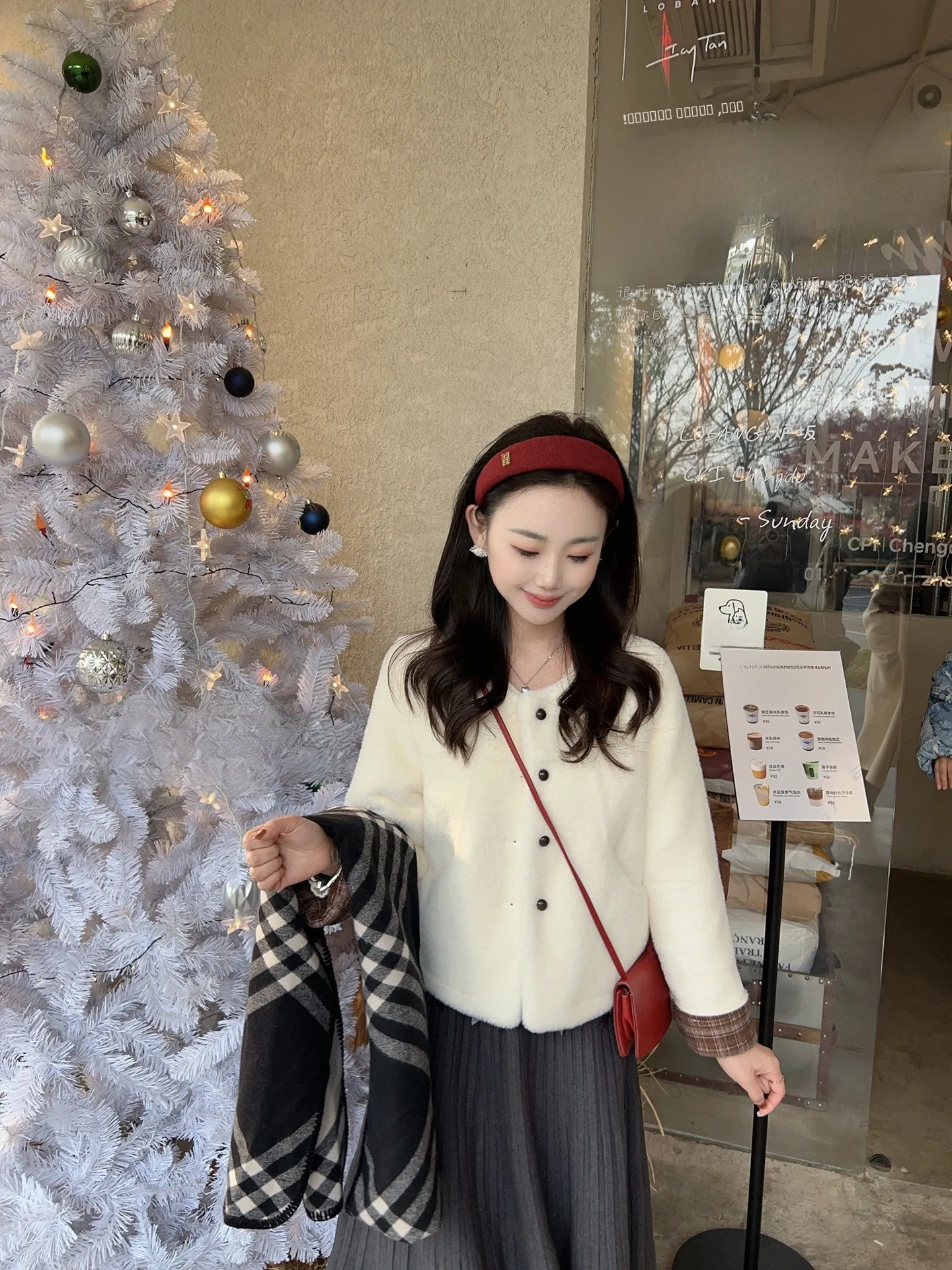 

Sweet Sle ort Jaet Sve Patchwork Faux Fur round Ne Polyester Fiber Women's Coat Long Sve Button Closure