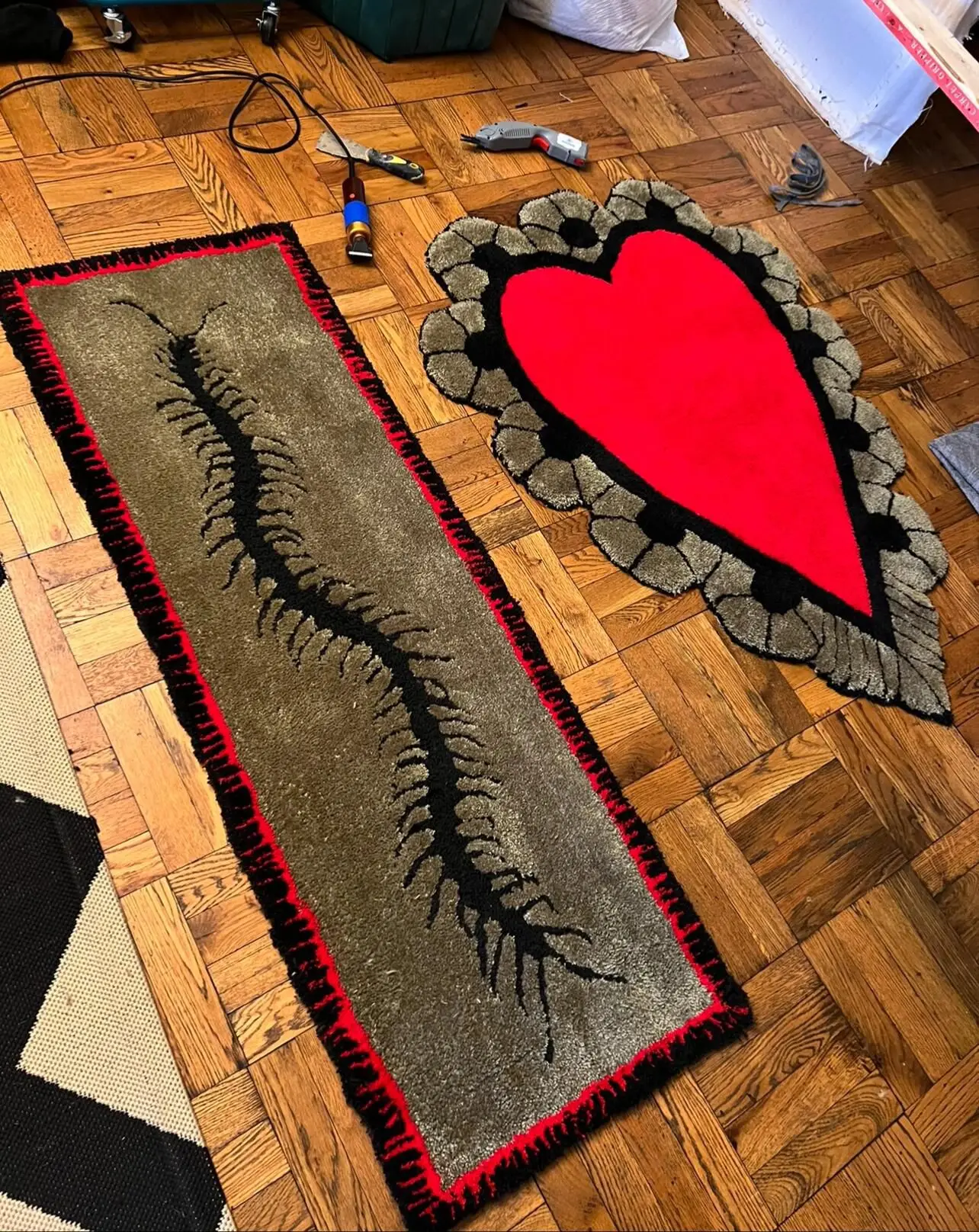 

Готический длинноворсовый ковер в современном стиле, коврик для спальни, напольный коврик для подростков, для гостиной, прихожей, декоративный.