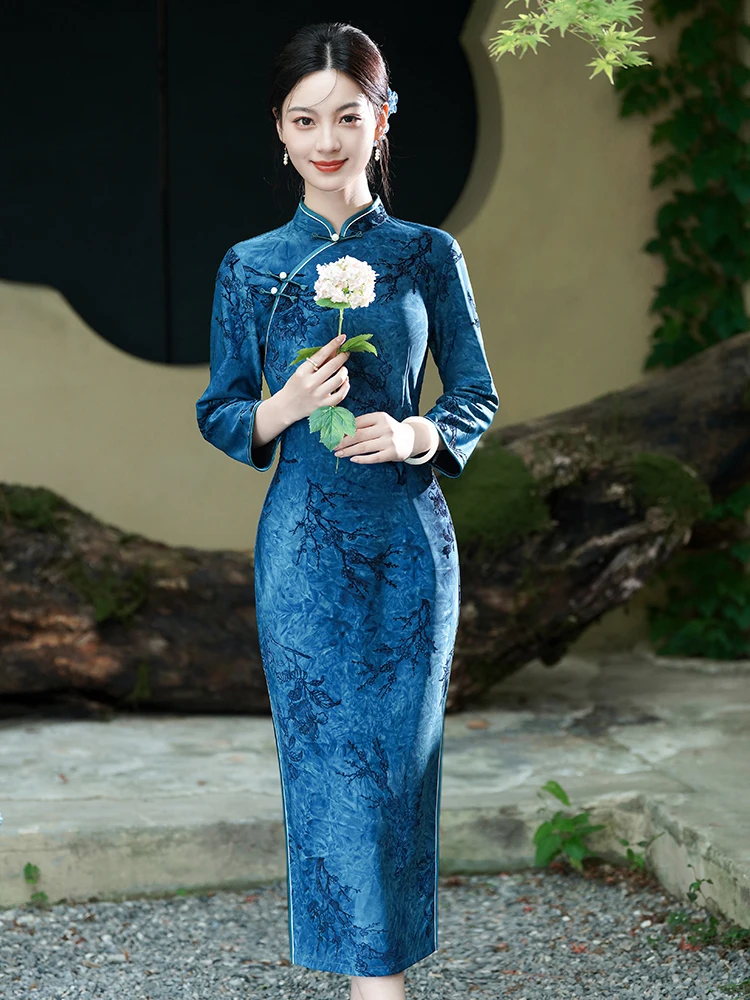 

Молодежный синий национальный модный длинный повседневный облегающий ретро-платье в художественном стиле, осень 2025, новинка, 96,8% полиэстер, для спа-процедур