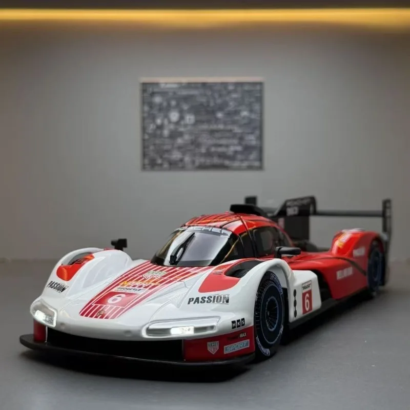 Modelo de Auto de Carreras Porsche 963 a Escala 1:22, de Aleación Fundida a Presión, con 2 Puertas Abribles y Dirección en las Ruedas Delanteras, para Coleccionistas y Exhibición