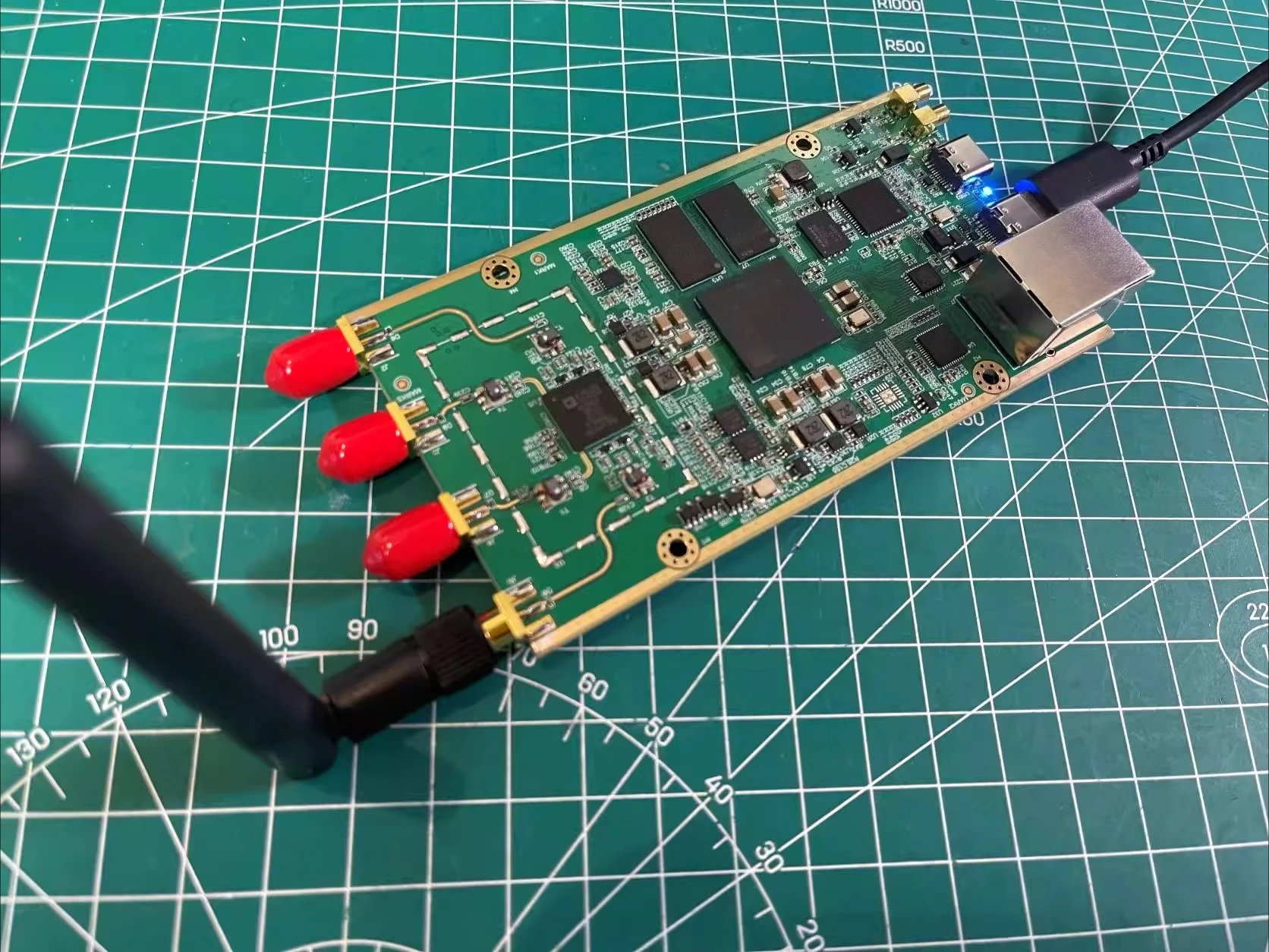 Software defined radio SDR. AD936x ZYNQ7020 ADI Pluto communication Openwifi zynqsdr.