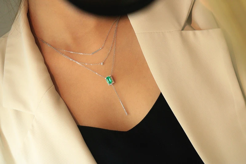 LUOWEND 100% 18K White Gold Necklace Elegant Three Layer Design Shiny Diamond Natural Emerald Necklace for Women Fine Jewelry