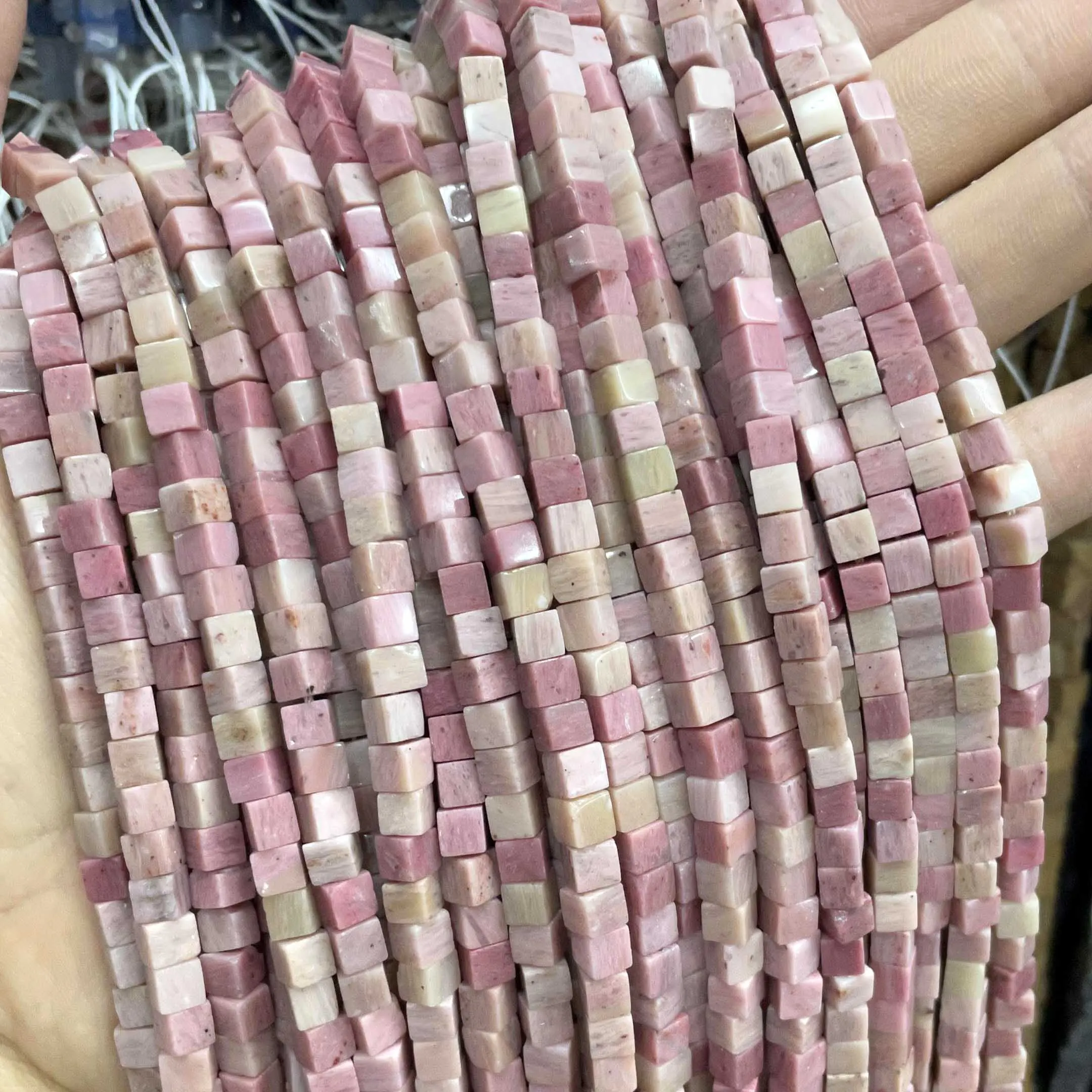 Natural Stone Red Rhodonite Beads Round Faceted Square Irregular Gravel Loose Beads For Jewelry Making DIY Bracelets Accessories