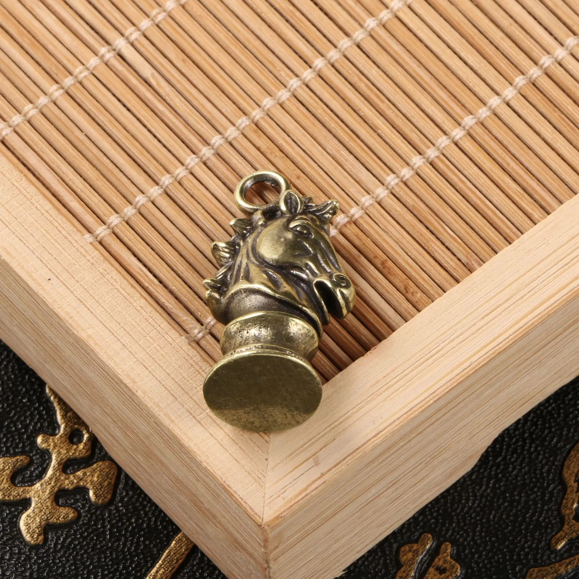 Brass Handmade Chess Horse Pendant for Keychains Copper Chinese Zodiac Horse Head Key Rings Pendants Car Key Hanging Men Jewelry