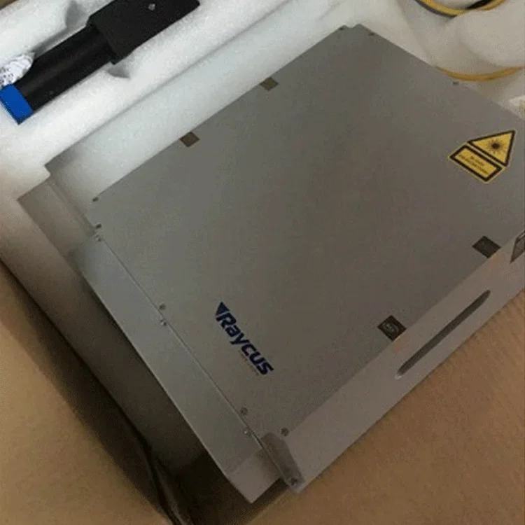 High Quality Deep Marking 20w 30w 50w 100w 150w 500w Raycus Fiber Laser Source