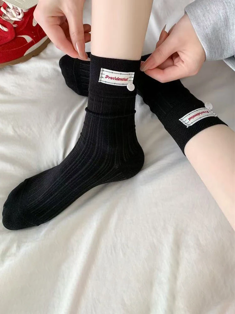 1/3 Paar Frühling Herbst Frauen Button Label Mid Tube Socke Modische Süße Koreanische Stil Weiche Bequeme Alle Jahreszeiten Casual Socke – Detail 4