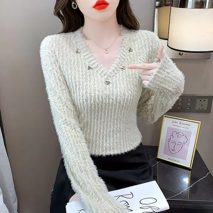 Fashionable V-neck Halter Sweater with Women's Slim Fit Design Knitted Base Sweater Top