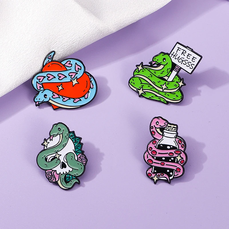 Cartoon Snake Animal Brooch Color Snake Green Pink Skeleton Snake Alloy Brooch Badge Bag Pendant Clothing Enamel Lapel Pin