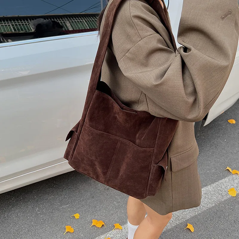 

Shoulder Tote Elegant Design Frosted Multi-pocket Bucket Bag Luxury Brand Large Capacity Trend Casual Versatile Women's Handbag