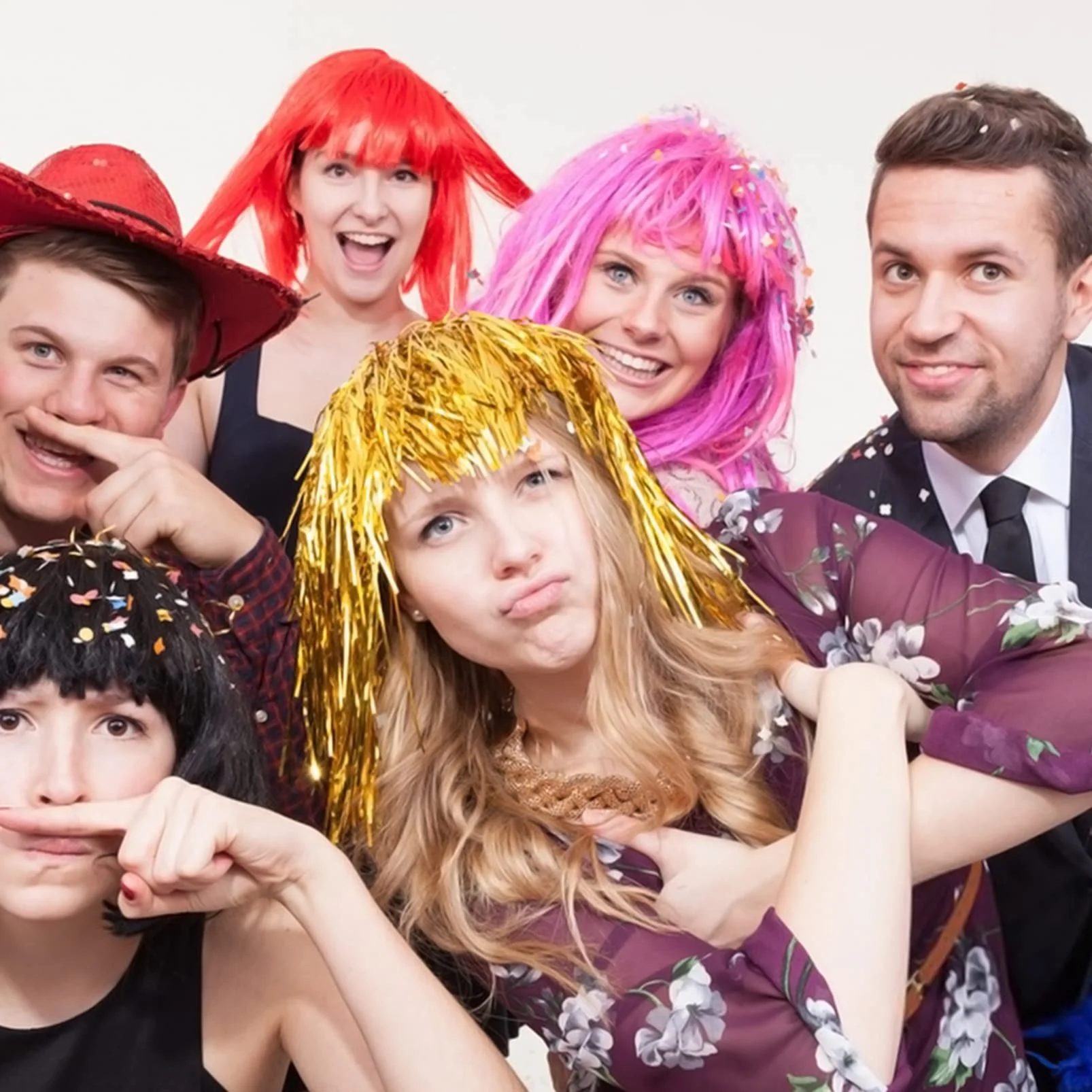 1/6 Stück Bunte Folien-Glitzerperücken Metallische Disco-Haarteile für 80er-Jahre-Cosplay Halloween Karneval Party Foto-Requisiten Kopfbedeckung – Detail 10