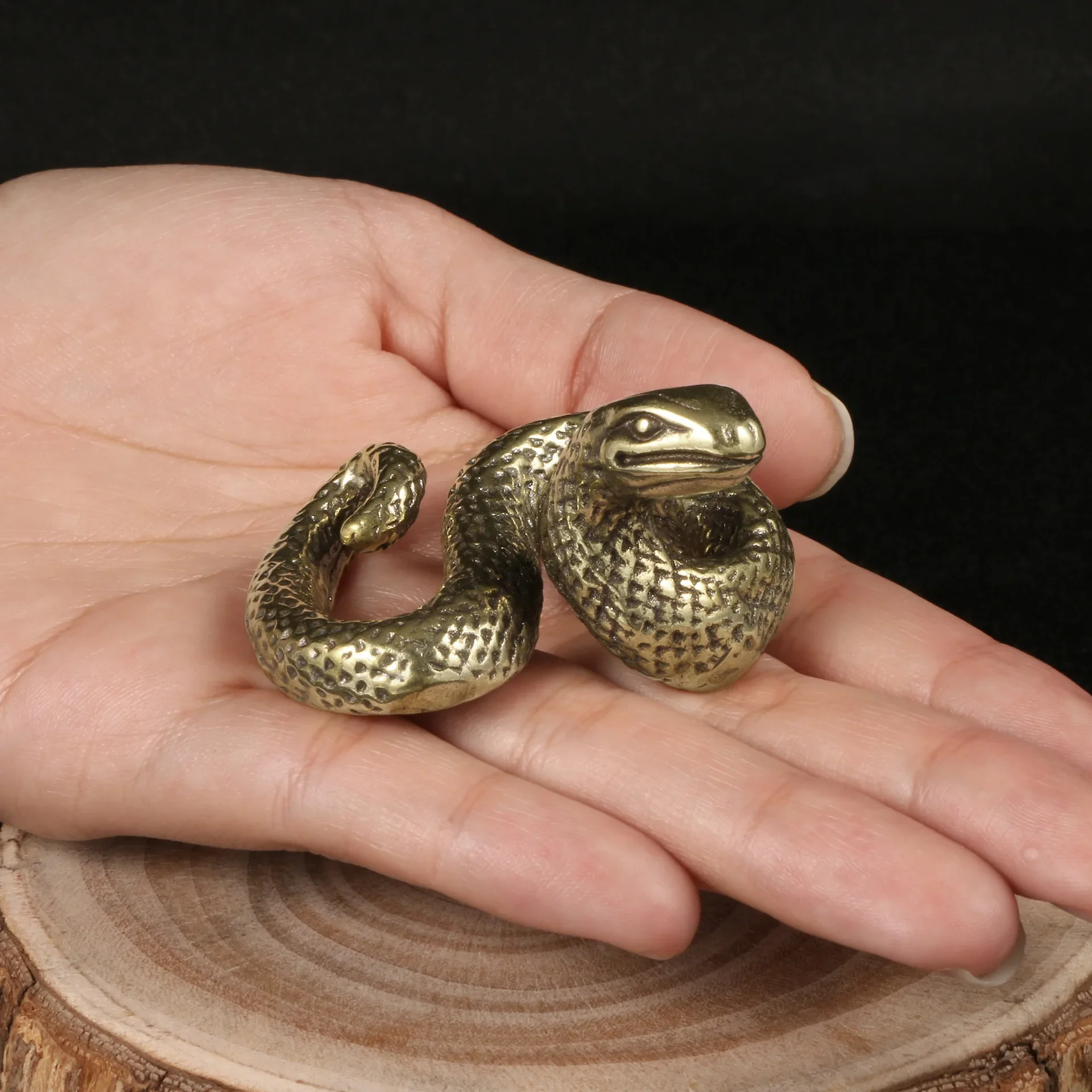 

Brass Snake Figurine Decoration Zodiac Year of The Snake Decorative Figurines New Year Tea Pet Souvenir Solid Pure Copper