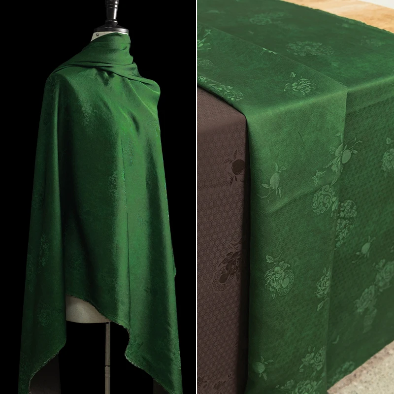 

Изумрудно-зеленый вискоза с темным узором, жаккардовая ткань, китайская гладкая дизайнерская ткань для одежды Cheongsam по дворам, шитье своими руками