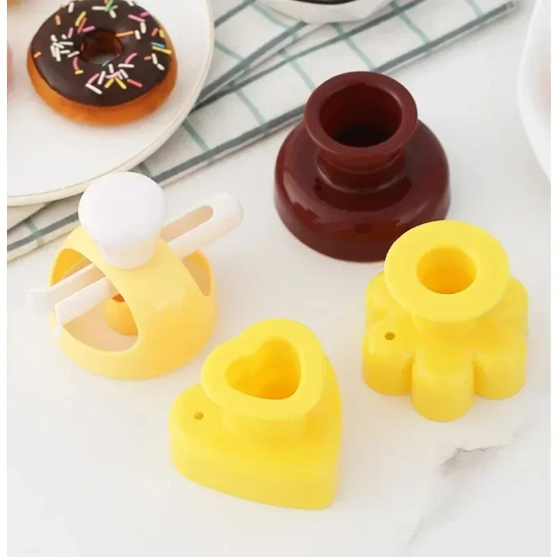 1PC Hotsale DIY Stencil Doughnut Maker Mould Desserts Bread Patisserie Baking Tool Food Cookie Cake Donut Mold Kitchen Cutter