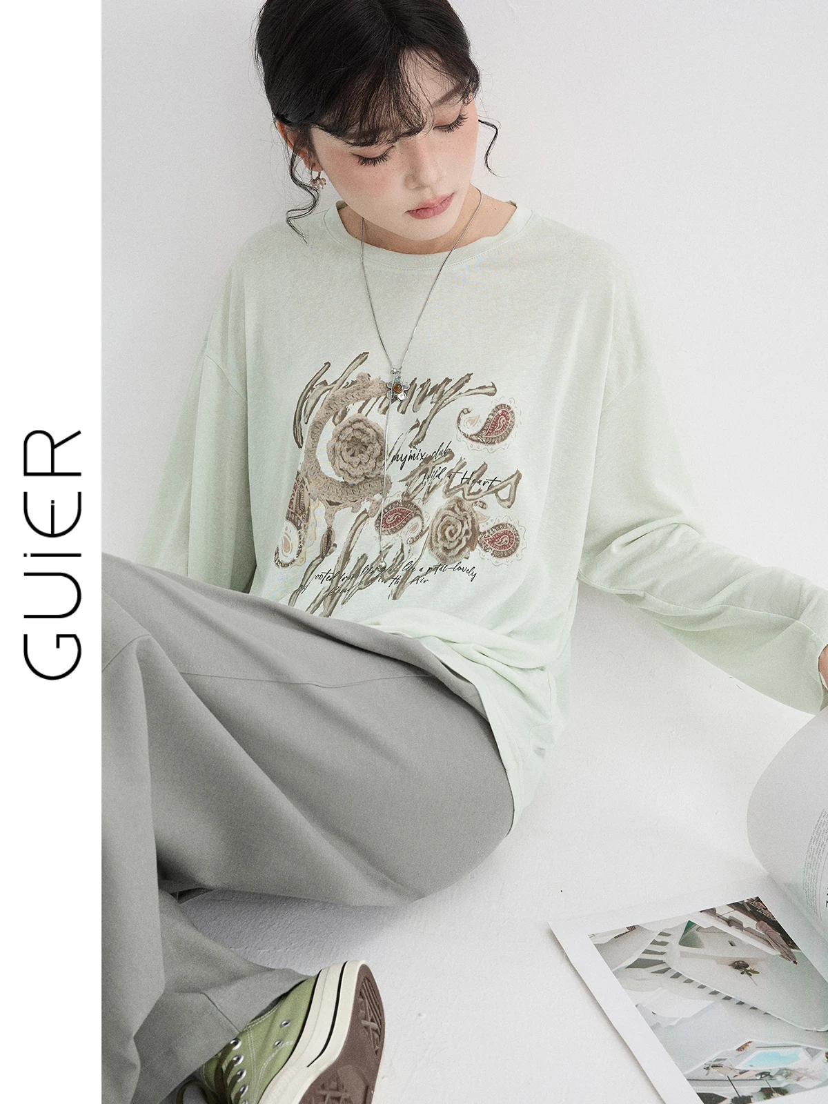 

Женская свободная повседневная футболка с длинным рукавом и принтом Guier, винтажный весенний модный топ с круглым вырезом, удобный крой, с цветочным принтом