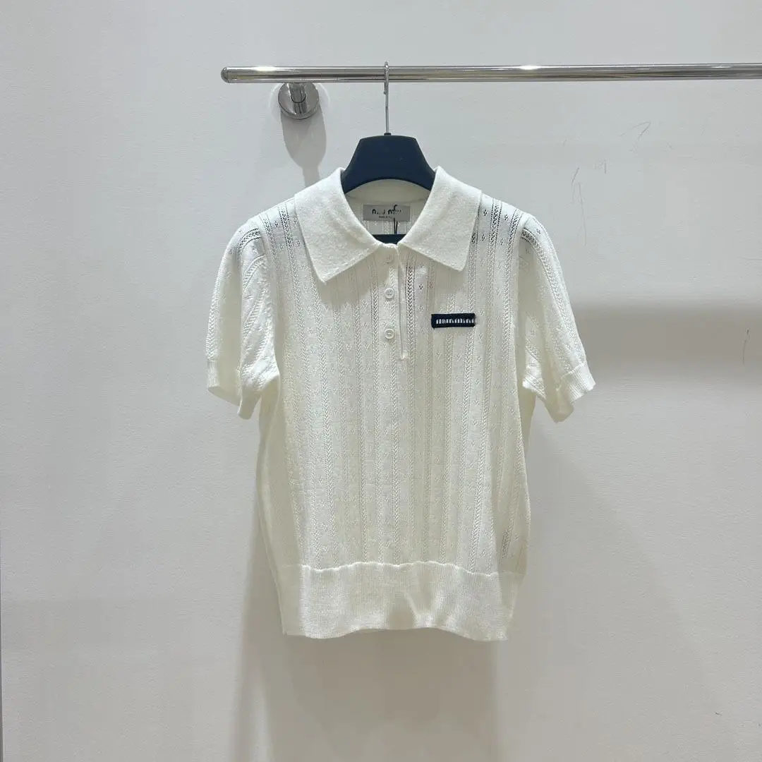 بلوزة من الصوف المحبوك باللون الأحمر مع تطريز حروف الصدر ربيع جديد نظام Sle Miu عالي Defn للسيدات