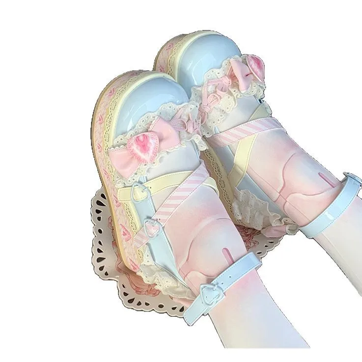 Scarpe piccole in pelle da ragazza con fondo in pan di spagna Fondo spesso Fata carina fragola Una dolce scarpe Lolita Crema