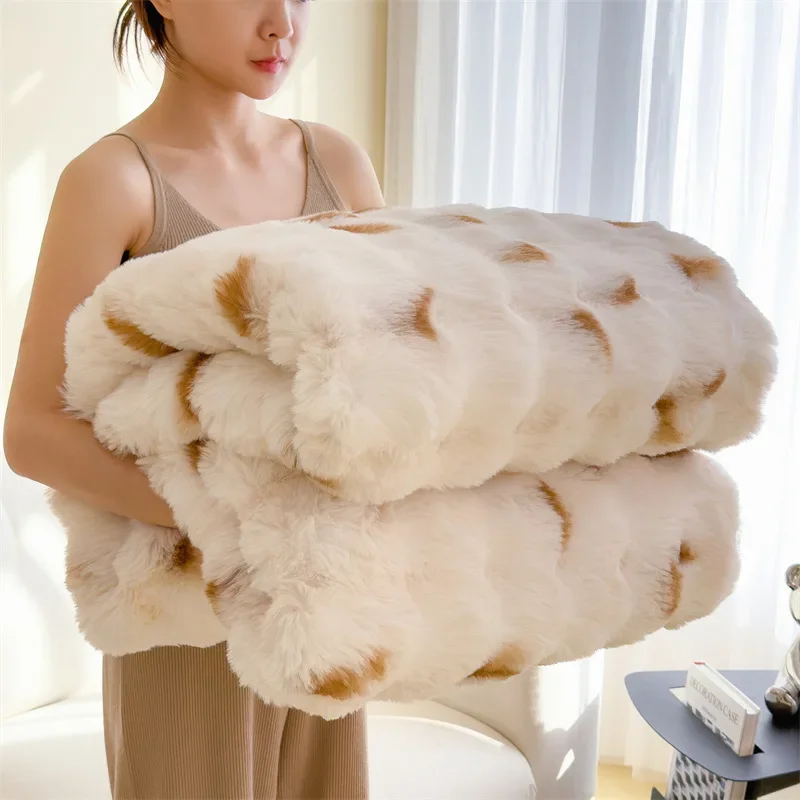 Multifunctional Faux Rabbit Fur Plush Blanket Ultra Soft Sofa Blanket for Autumn Winter High Quality Warm Comforter for Single