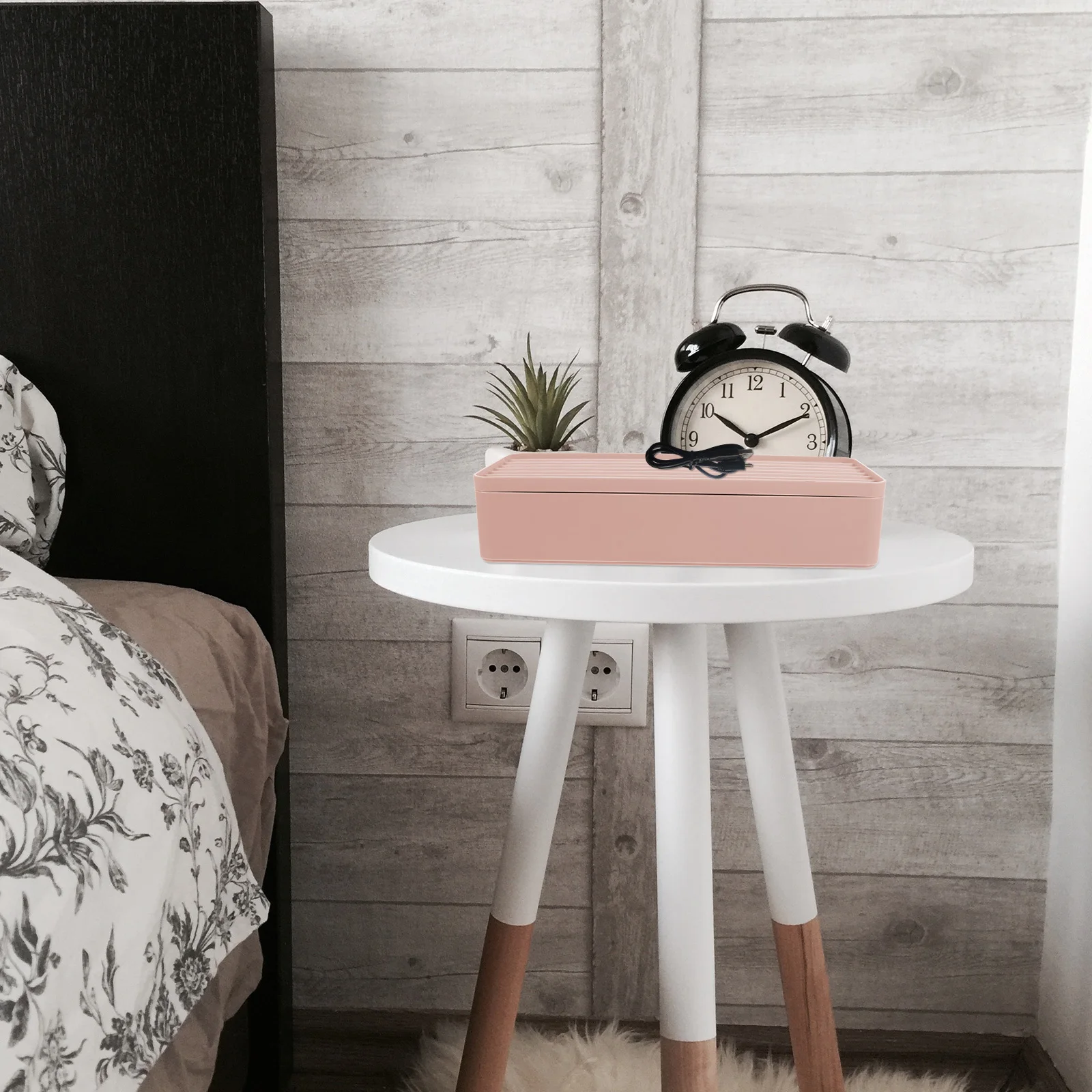 

Desktop Cord Organizer Box with Lid for USB Cables Chargers Headphones Cable Storage Management Home Office Organization