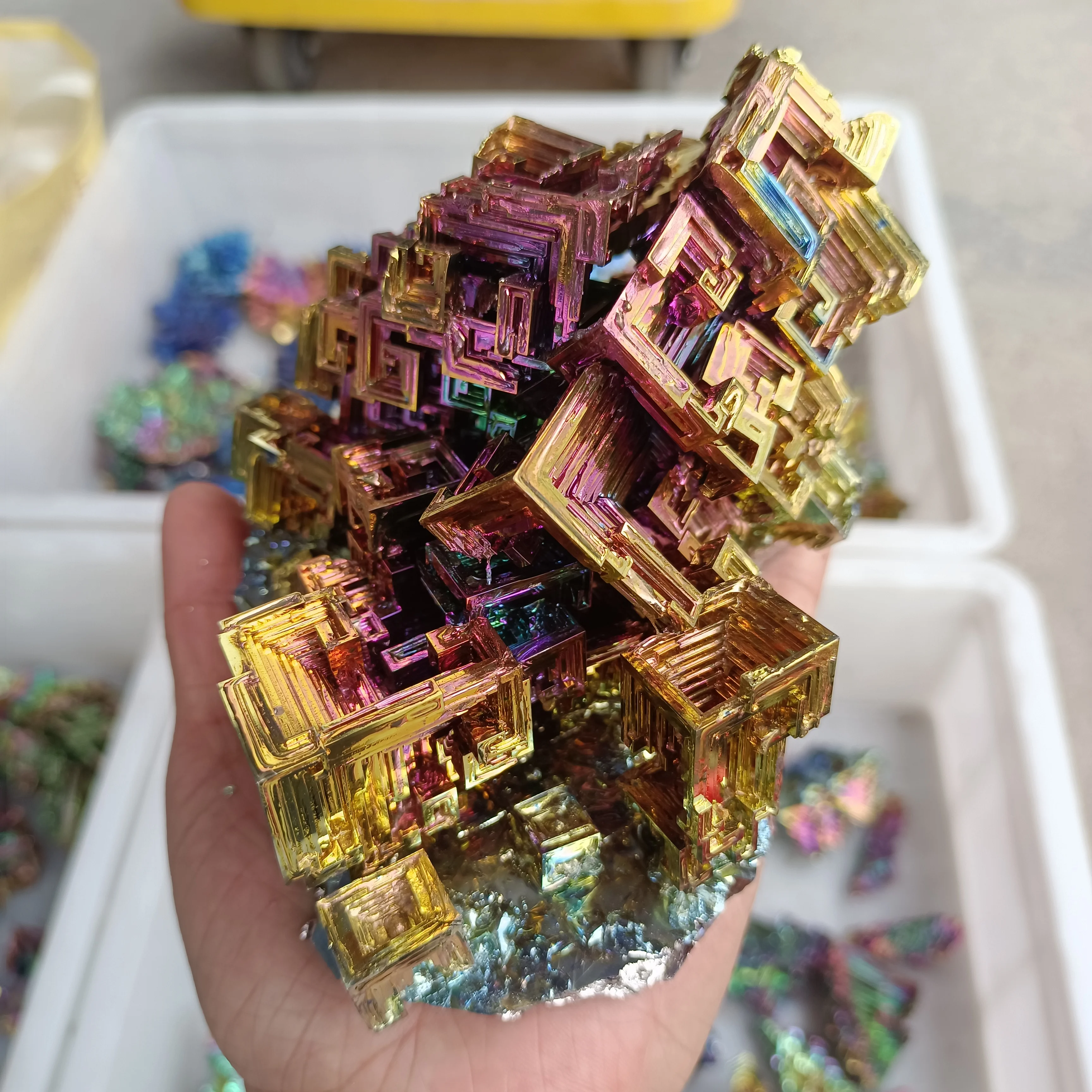 Magical Natural Color Bismuth Ore,Quartz Crystal Metal Bismuth Crystal,Mineral Reiki Healing Stone,Home Degaussing Adorn